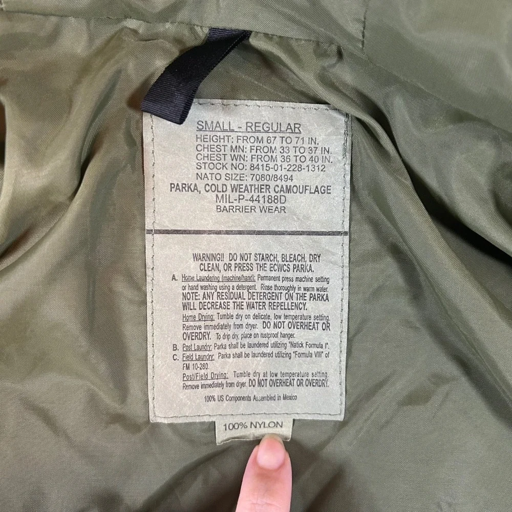 US Military Woodland Camo‎ Parka Cold Weather Camouflage Small Regular Jacket